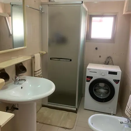 A 30 Mt Dal Mare Apartman *